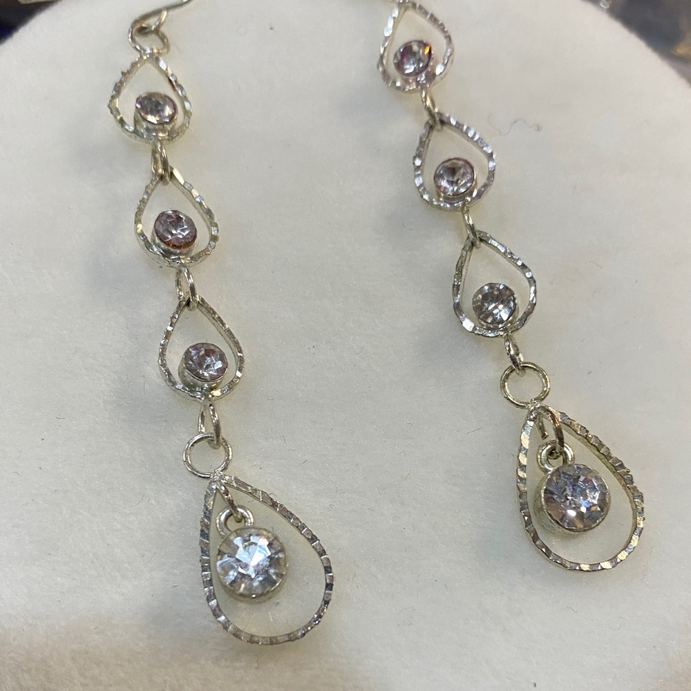 Elegant Drop Dangle Rhinestone Pierced Earrings - Picture 1 of 7